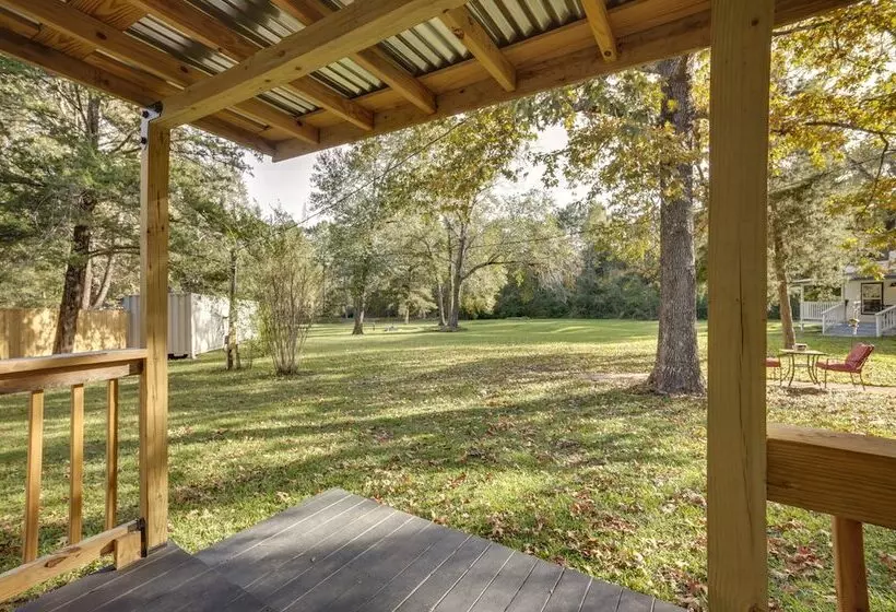 Cozy Montgomery Cottage W/ Porch, Near Lake Conroe