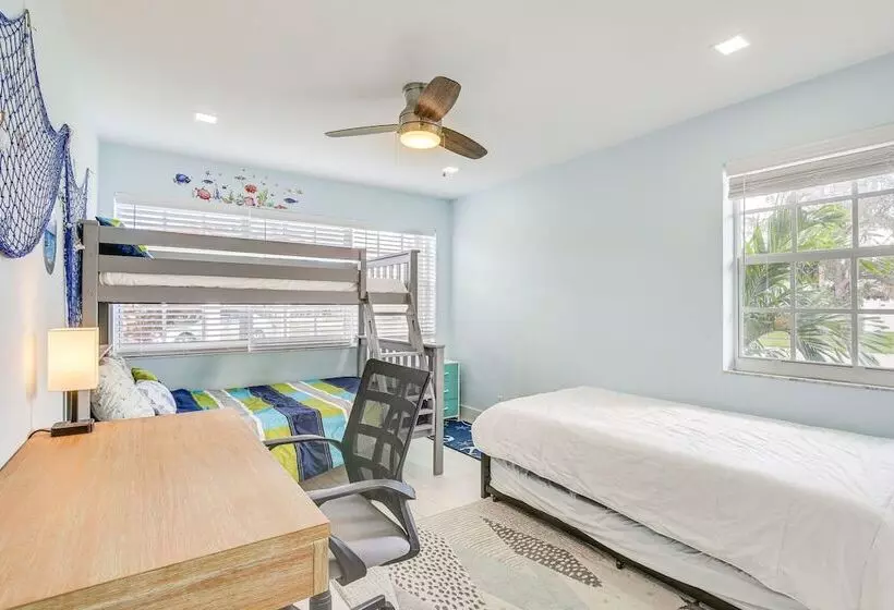 Deerfield Beach Home W/ Gas Grill: 1 Mi To Beach!