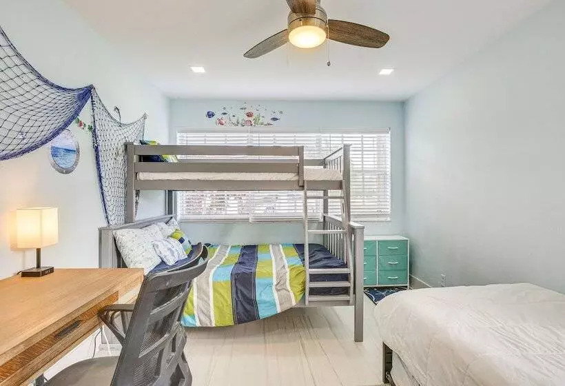 Deerfield Beach Home W/ Gas Grill: 1 Mi To Beach!