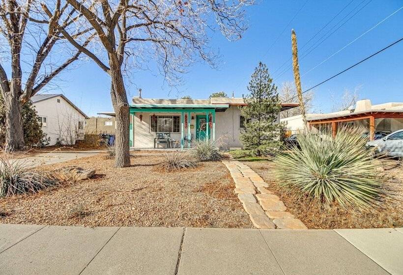 Dog Friendly Albuquerque Home: 1 Mi To U Of Nm!