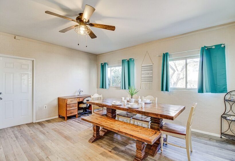 Dog Friendly Albuquerque Home: 1 Mi To U Of Nm!