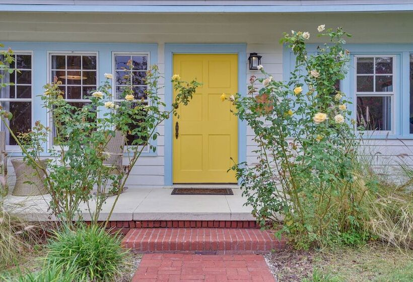 Dog Friendly Bradenton Home W/ Private Pool & Yard