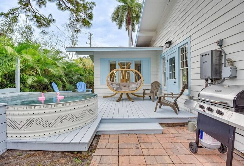 Dog Friendly Bradenton Home W/ Private Pool & Yard