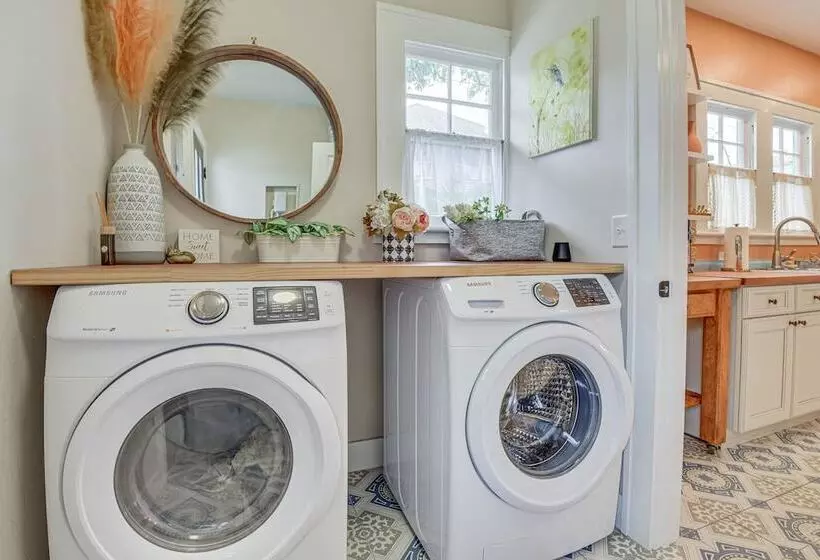 Dog Friendly Bradenton Home W/ Private Pool & Yard