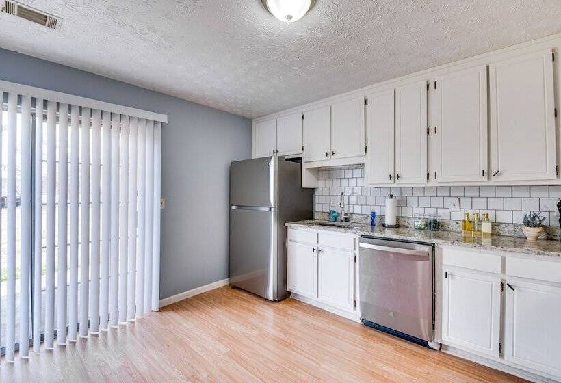 Pet Friendly Douglasville Gem   3 Mi To Downtown!