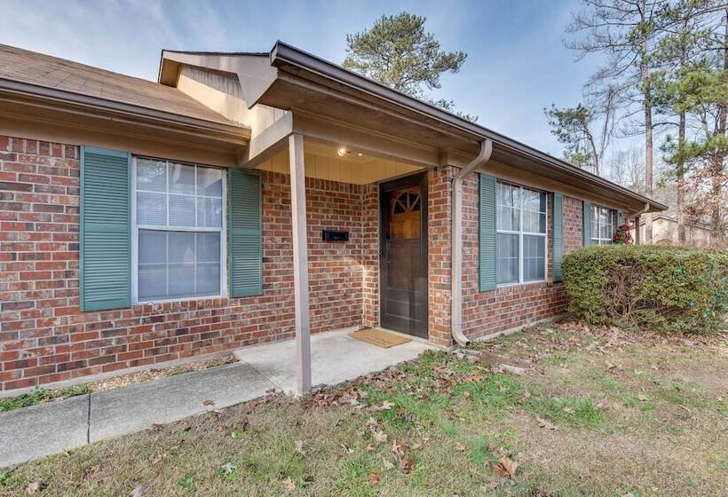 Pet Friendly Douglasville Gem   3 Mi To Downtown!