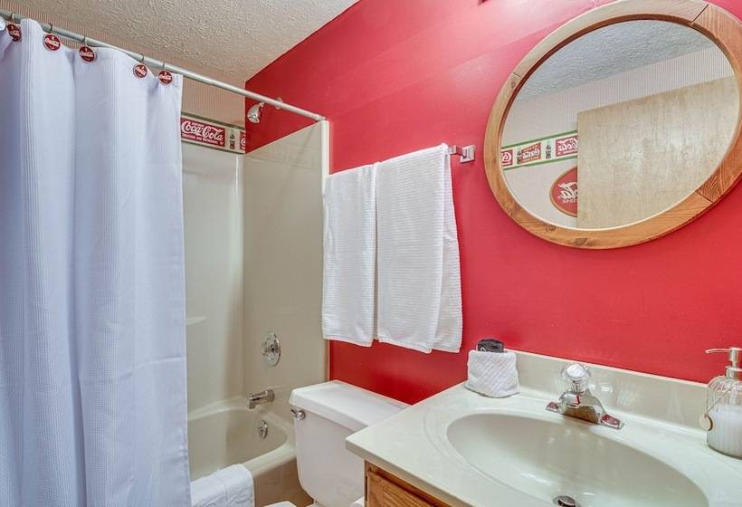 Eco Friendly Poconos Cabin W/ Ev Charger!