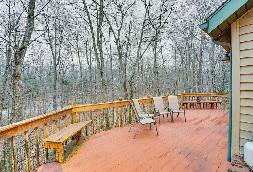 Eco Friendly Poconos Cabin W/ Ev Charger!