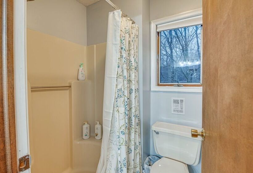 Eco Friendly Poconos Cabin W/ Ev Charger!