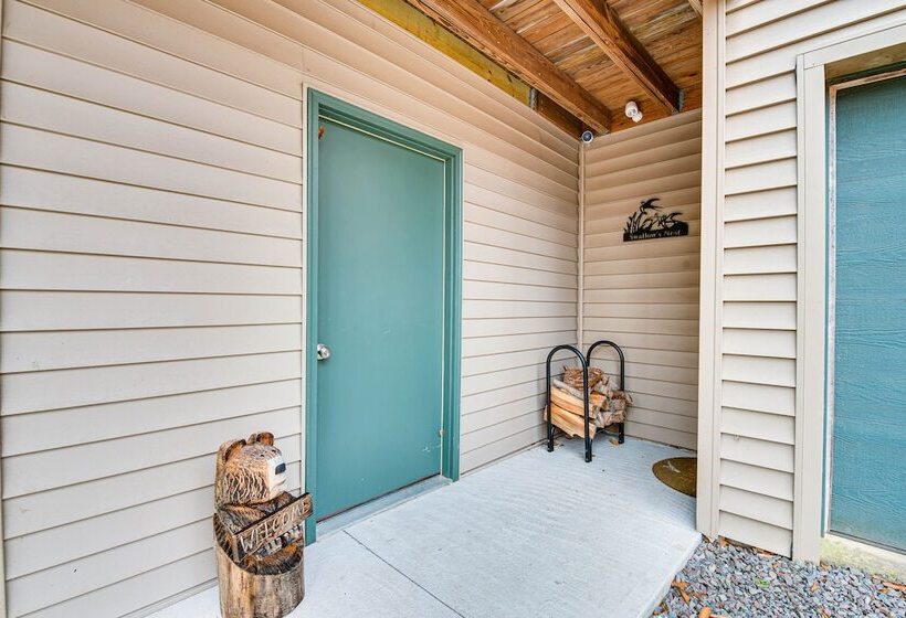 Eco Friendly Poconos Cabin W/ Ev Charger!