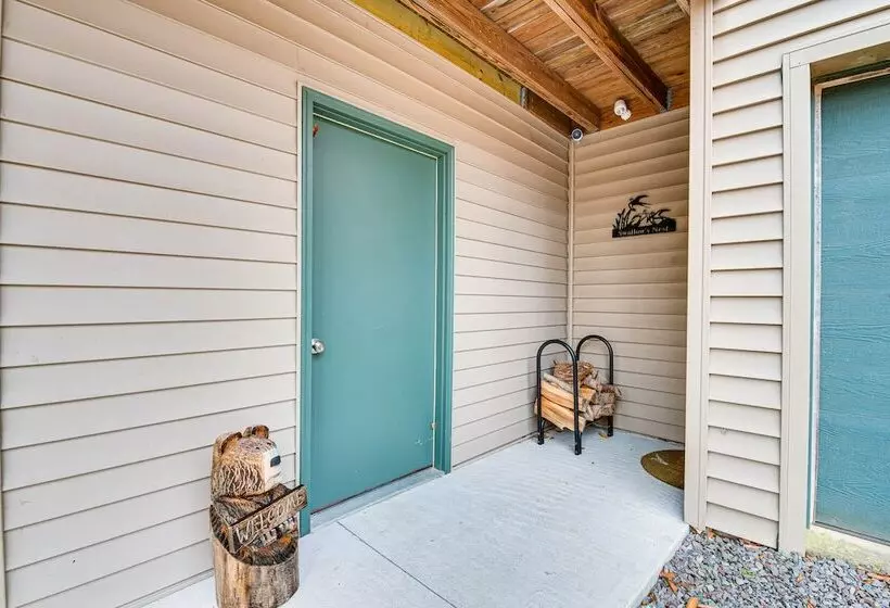 Eco Friendly Poconos Cabin W/ Ev Charger!