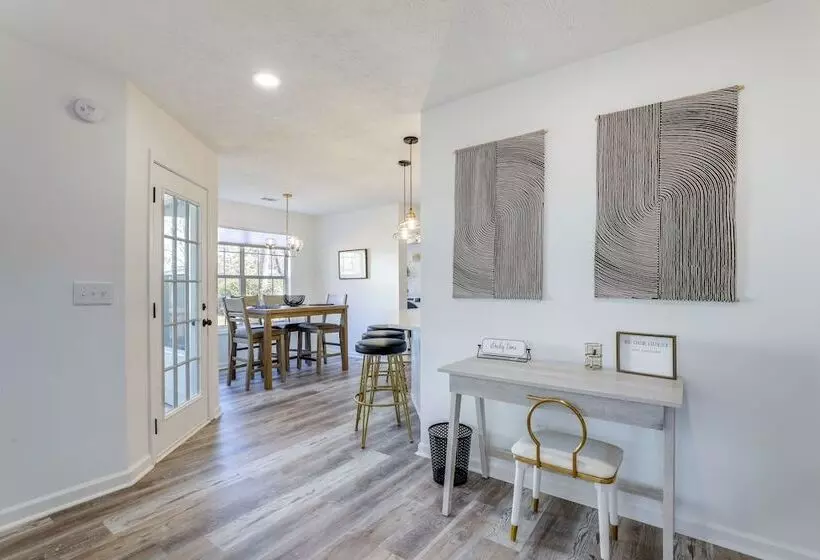 Family Friendly Dacula Home With Screened Porch!