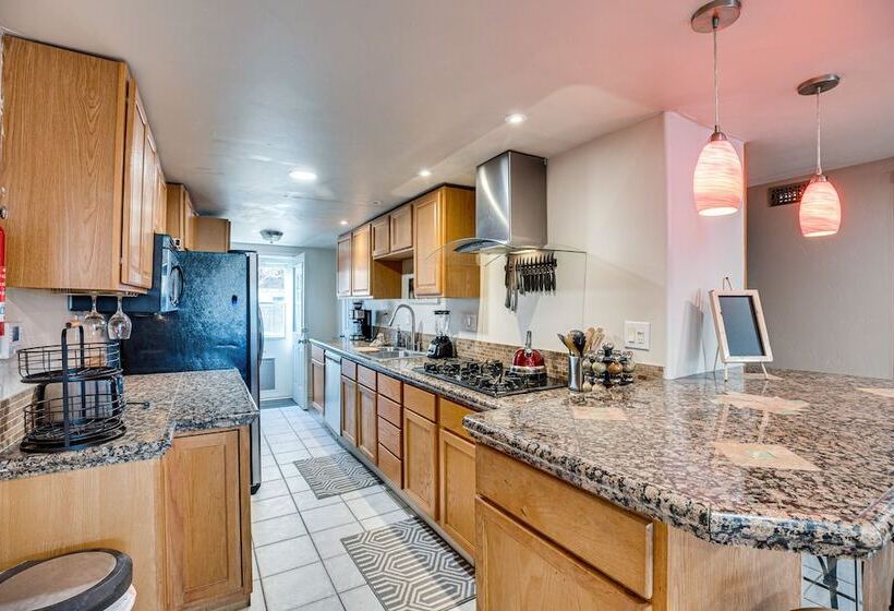 Grand Junction Home W/ Hot Tub: 2 Mi To Downtown!