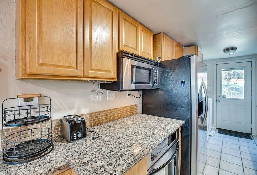 Grand Junction Home W/ Hot Tub: 2 Mi To Downtown!