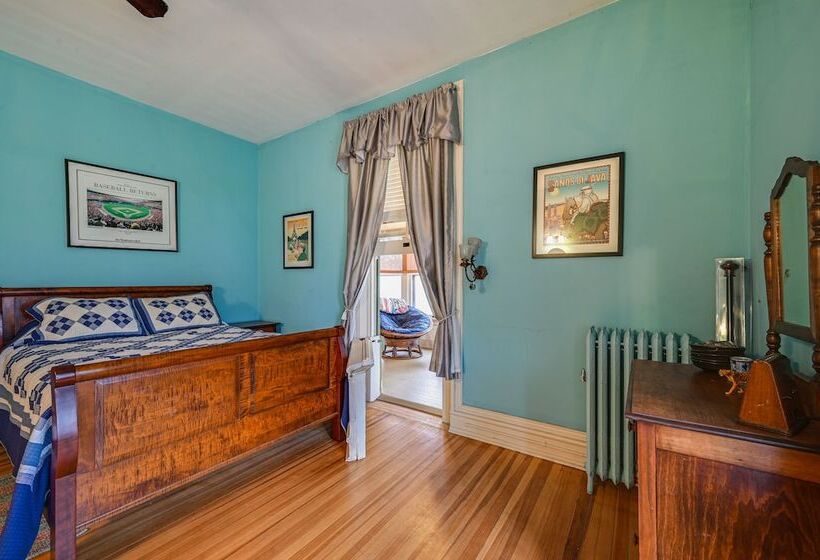 Historic Chambersburg Home W/ Pool + Game Rooms!