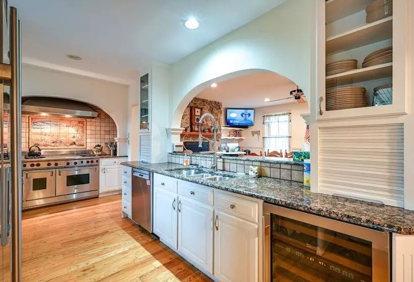 Historic Chambersburg Home W/ Pool + Game Rooms!