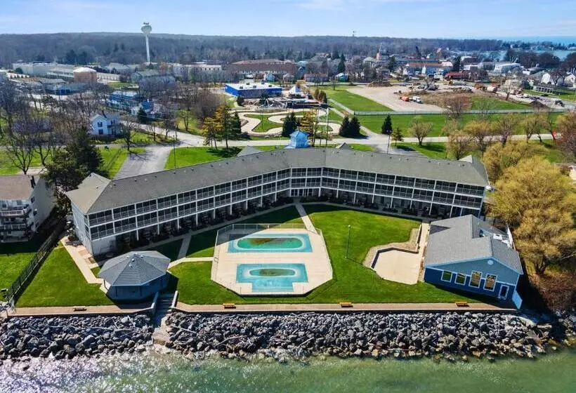 Hotelli Bayshore Resort At Put In Bay