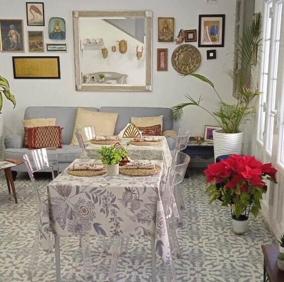 Отель El Nido Del Chorro