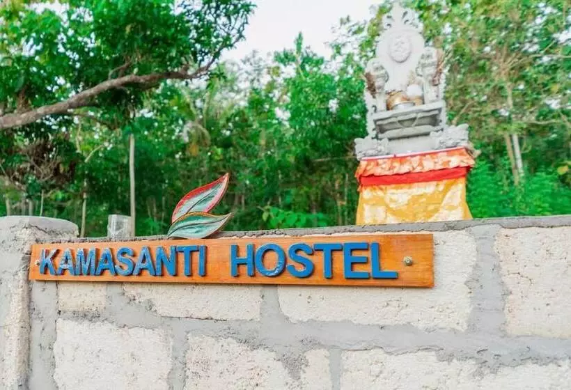 ホテル Kamasanti Hostel