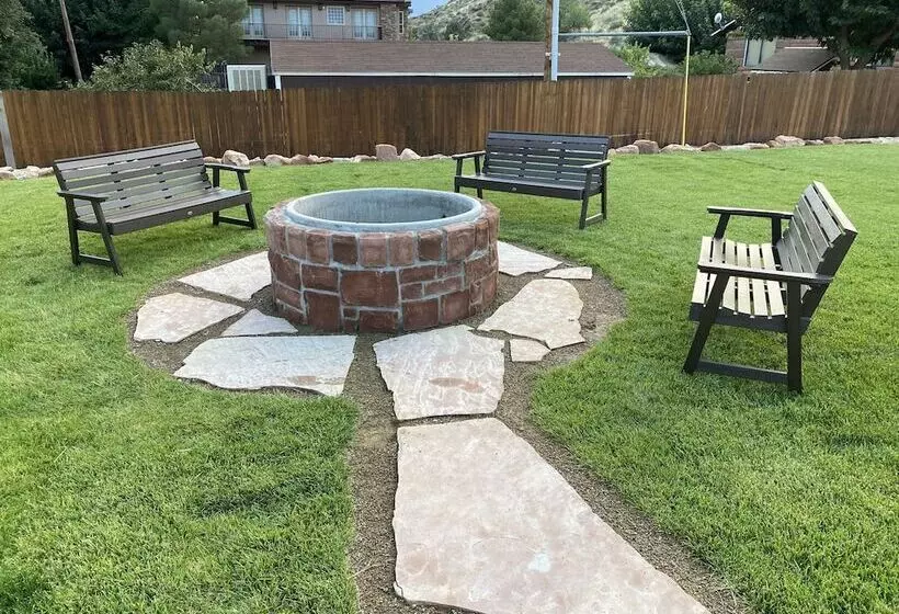 Hotelli Zion Canyon Cabins