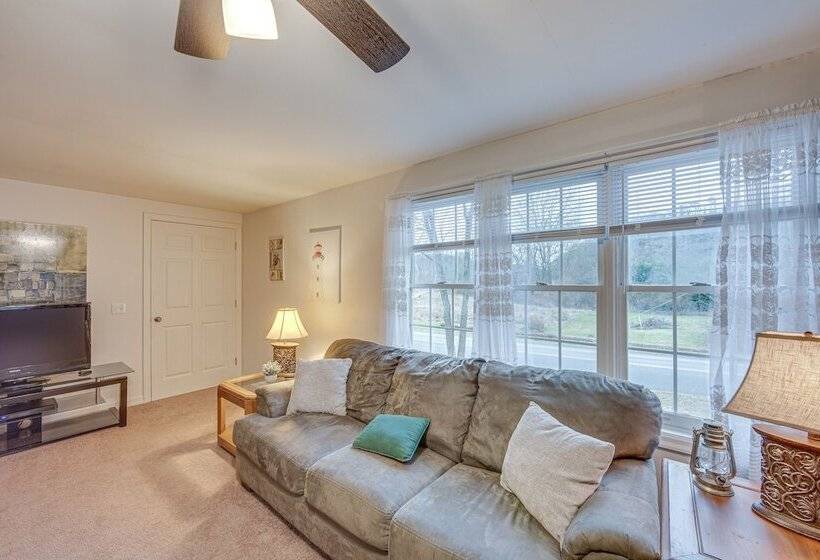 Hunters Dutch Country Paradise On 60 Acre Farm!