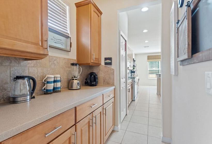 Indian Summer At Watersong Resort