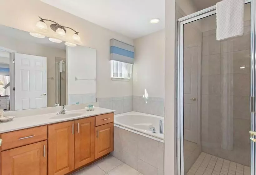 Indian Summer At Watersong Resort