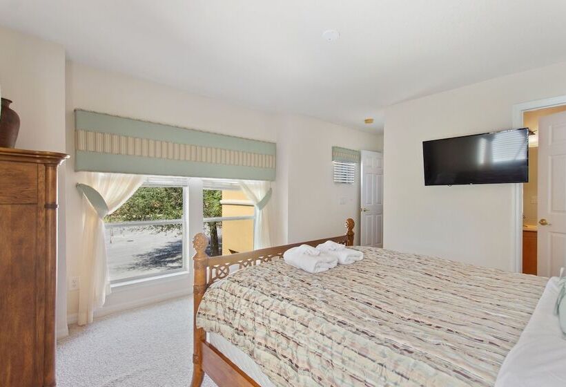 Indian Summer At Watersong Resort