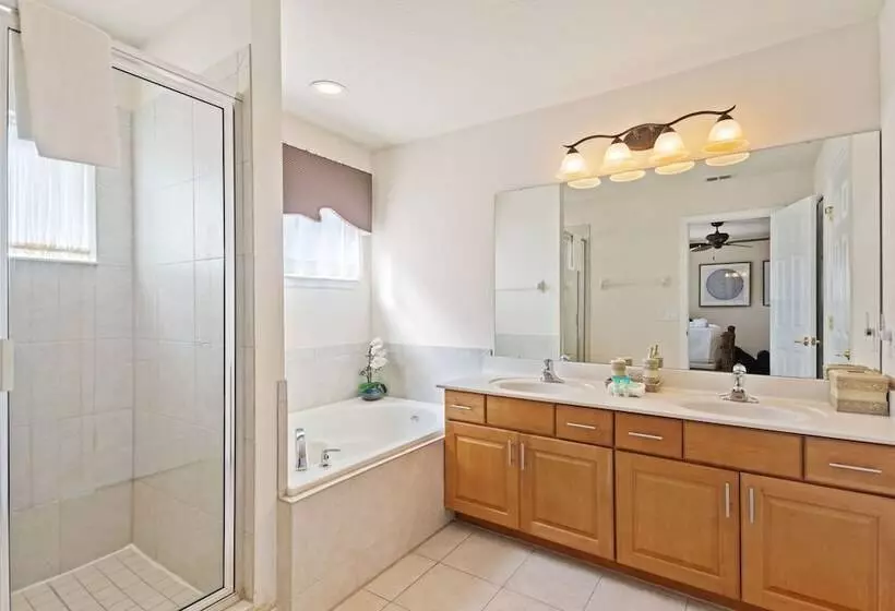 Indian Summer At Watersong Resort