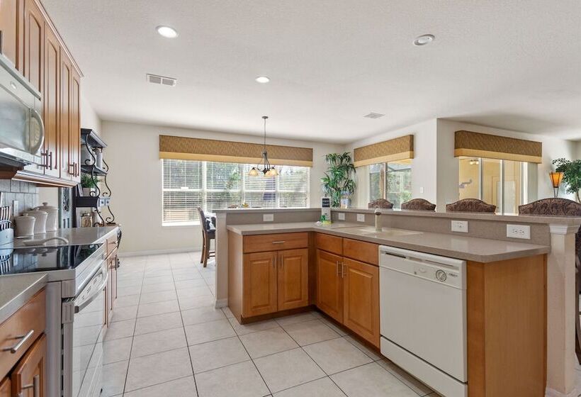 Indian Summer At Watersong Resort