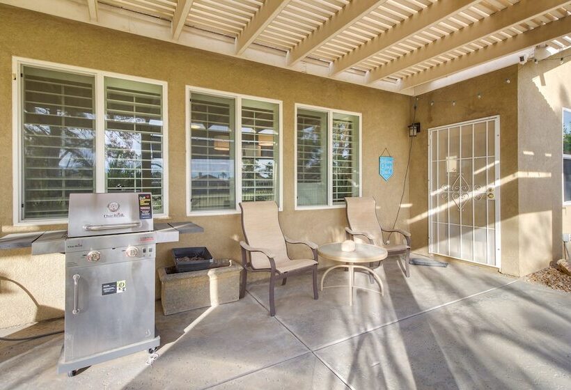 Indio Home W/ Community Pools: 1 Mi To Coachella!