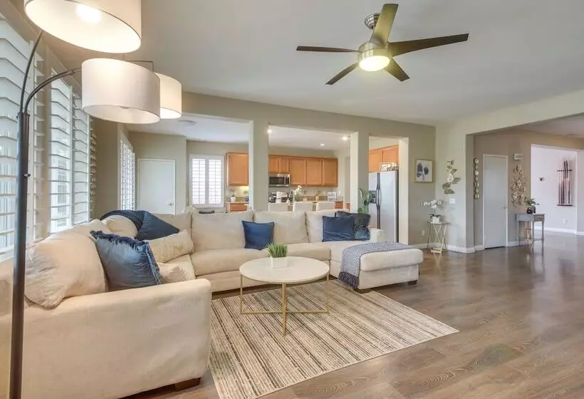 Indio Home W/ Community Pools: 1 Mi To Coachella!