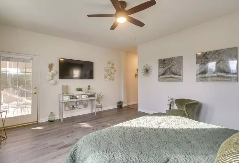 Indio Home W/ Community Pools: 1 Mi To Coachella!