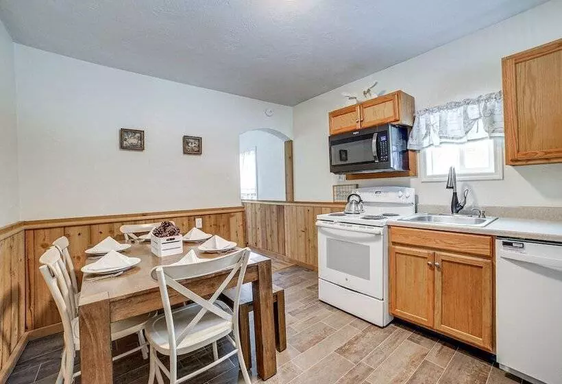 Jones Mills Vacation Rental: Near Skiing & Hiking!