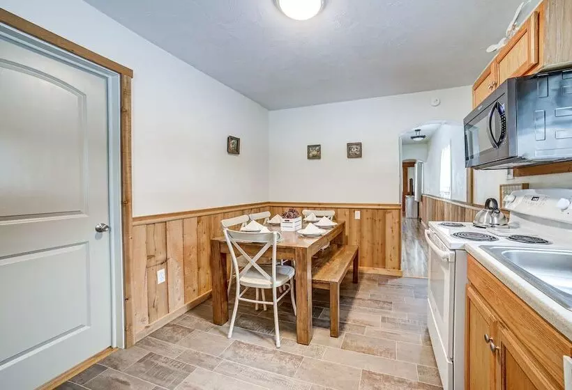 Jones Mills Vacation Rental: Near Skiing & Hiking!