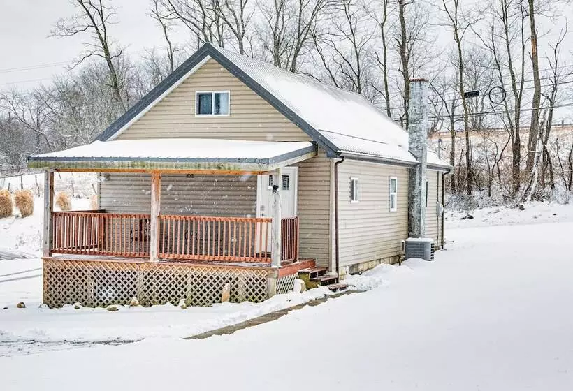 Jones Mills Vacation Rental: Near Skiing & Hiking!