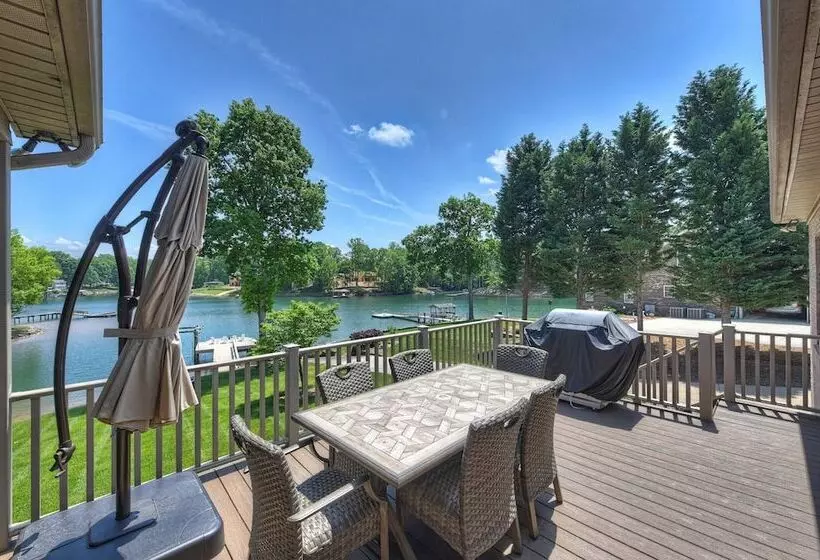 Kool Breeze By Avantstay Boat Ramp + Hot Tub