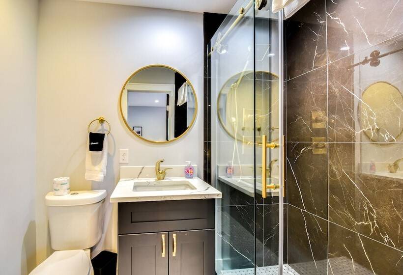 Luxe Highlands Haven W/ Fire Pit + Hot Tub!