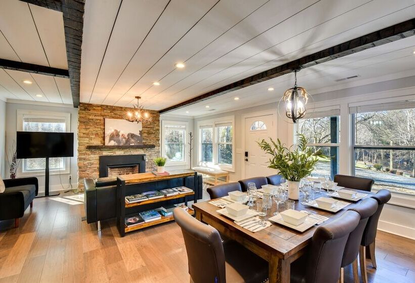 Luxe Highlands Haven W/ Fire Pit + Hot Tub!