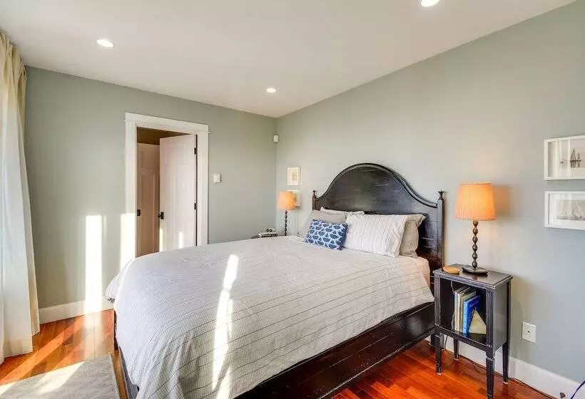 Oceanfront Moclips Retreat W/ Beach Access & View!