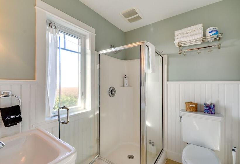 Oceanfront Moclips Retreat W/ Beach Access & View!