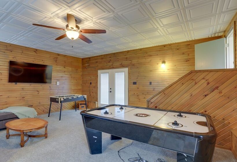 Ohio Escape Near Sports Force Parks & Cedar Point!