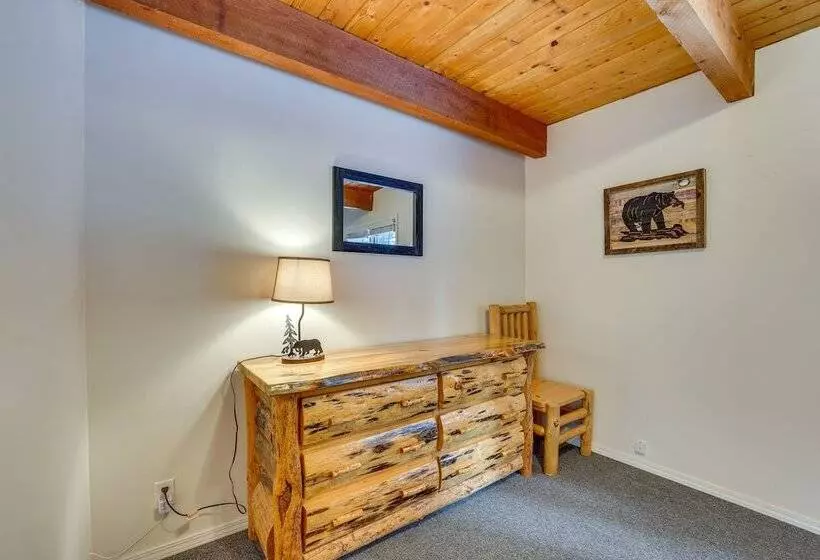 Peaceful Donnelly Retreat < 1 Mi To Lake Cascade!