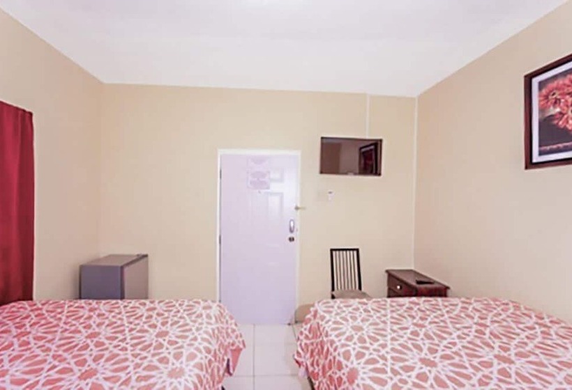 پانسیون Scarlett By The Sea