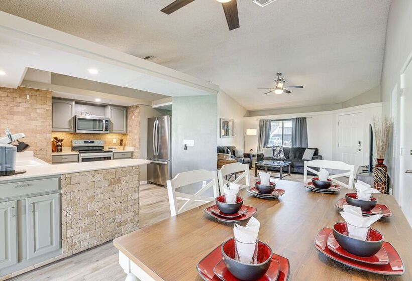 Peoria Home W/ Private Pool, Hot Tub, & Gas Grill!