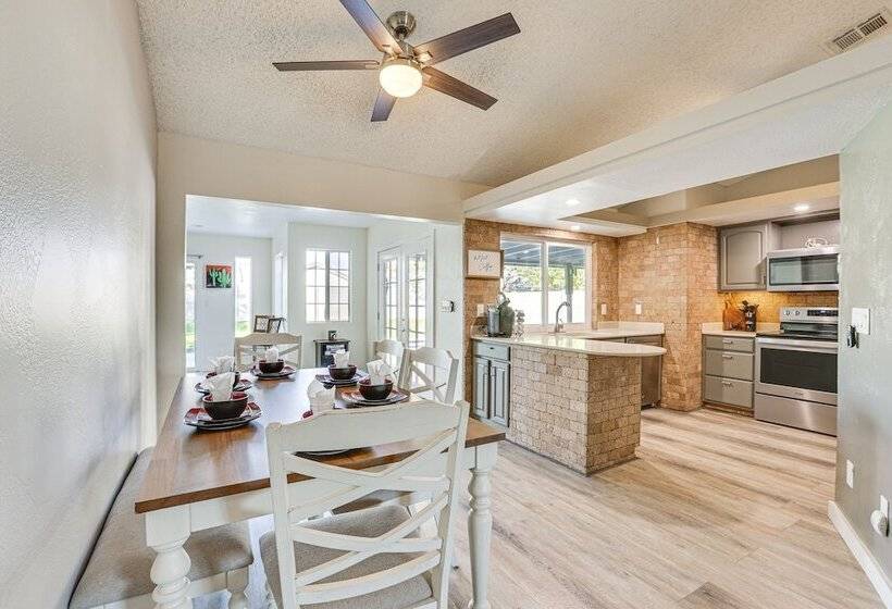 Peoria Home W/ Private Pool, Hot Tub, & Gas Grill!