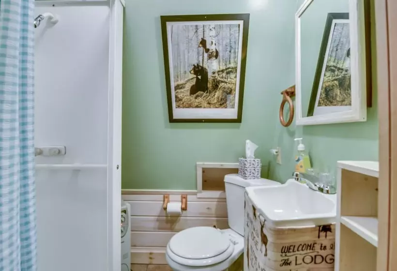 Pet Friendly Carthage Home With Fire Pit!