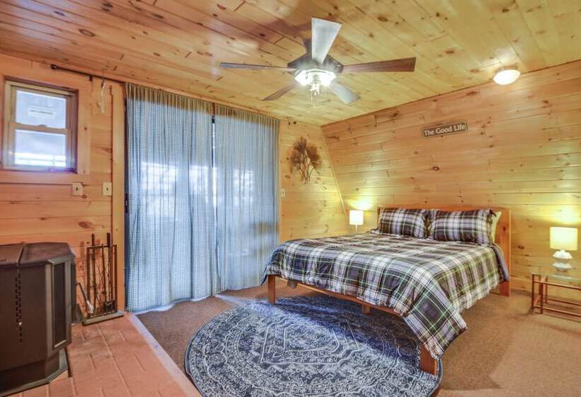 Pet Friendly Carthage Home With Fire Pit!