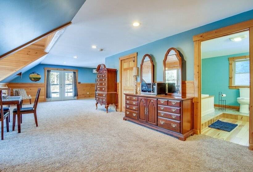 Pet Friendly Carthage Home With Fire Pit!