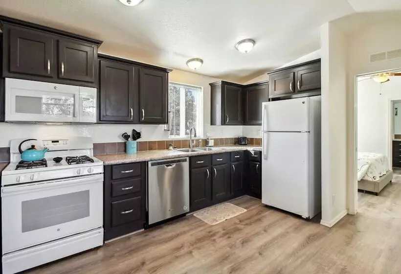 Pet Friendly Show Low Home With Large Backyard!